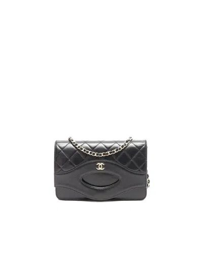 Pre-owned Chanel Wallet On Chain In Black