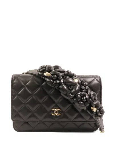Pre-owned Chanel Wallet On Chain Cc Quilted Crossbody Bag In Black