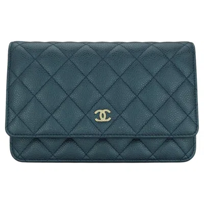 Pre-owned Chanel Wallet On Chain Metallic Iridescent Dark Blue Caviar Light Gold-tone 2018