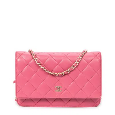 Pre-owned Chanel Wallet On Chan In Pink