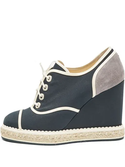 Pre-owned Chanel Wedge-heel Lace-up Sneakers