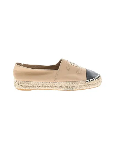 Pre-owned Chanel Wedges In Tan