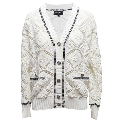 Pre-owned Chanel White & Black  V-neck Cardigan Size Fr 34