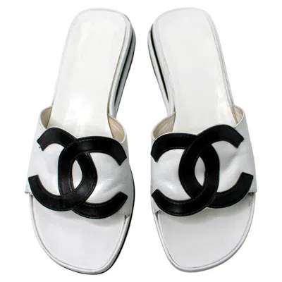 Pre-owned Chanel White & Black Coco Mark Leather Sandals Circa 2000