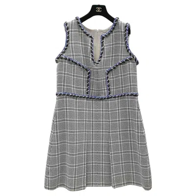 Pre-owned Chanel White Blue Sleeveless Chevron Trim Shift Silver Tweed Dress