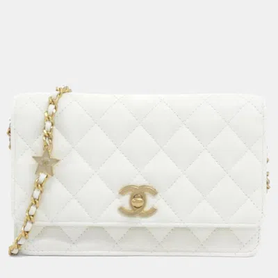 Pre-owned Chanel White Calf Leather Chain Wallet