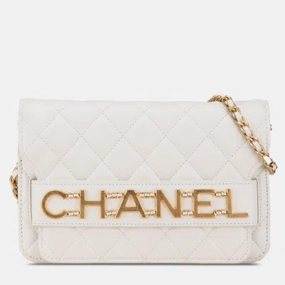 Pre-owned Chanel White Calfskin Enchained Flap Wallet On Chain