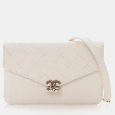 Pre-owned Chanel White Caviar Cuba Wallet On Chain (woc)