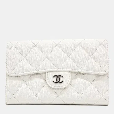 Pre-owned Chanel White Caviar Leather Caviar Medium Wallet