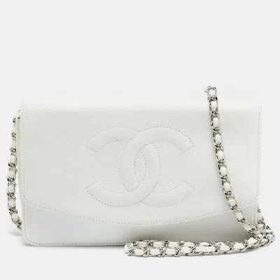 Pre-owned Chanel White Caviar Leather Cc Timeless Wallet On Chain