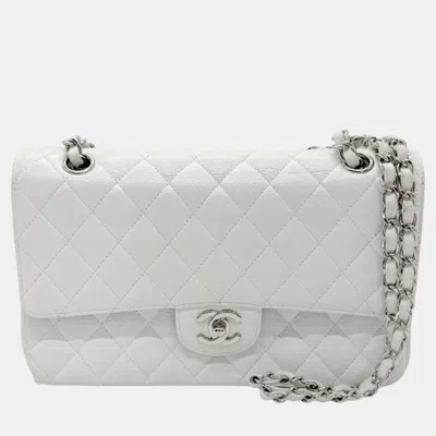 Pre-owned Chanel White Caviar Leather Medium Classic Double Flap Shoulder Bag