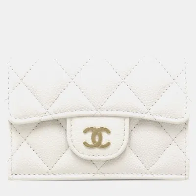 Pre-owned Chanel White Cc Quilted Caviar Flap Card Holder Wallet