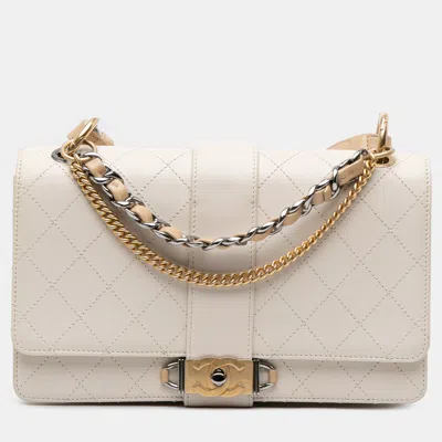 Pre-owned Chanel White Cc Stitched Calfskin Chain Flap