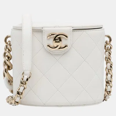Pre-owned Chanel White Elegant Chain Vanity Case