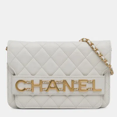 Pre-owned Chanel White Enchained Flap Wallet On Chain