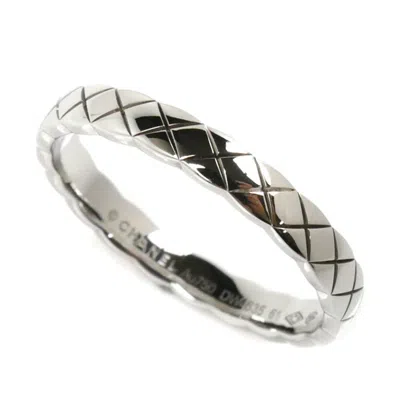 Pre-owned Chanel White Gold (18k) Band Ring ()