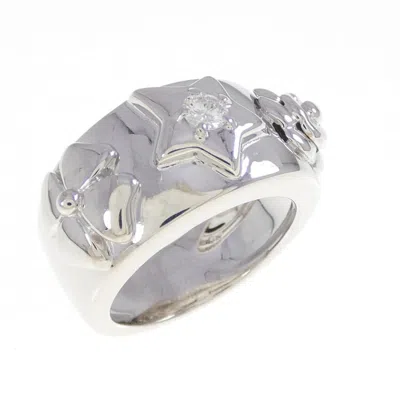Pre-owned Chanel White Gold (18k) Band Ring ()