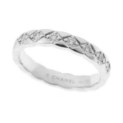 Pre-owned Chanel White Gold White Gold (18k) Band Ring ()