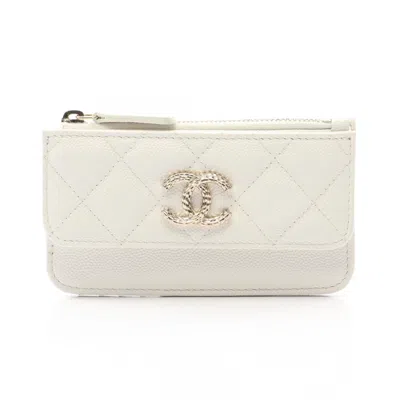 Pre-owned Chanel White Grained Calfskin Coin Purse/coin Case ()