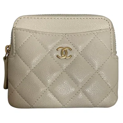 Pre-owned Chanel White Grained Calfskin Coin Purse/coin Case ()