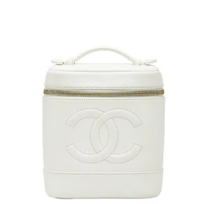 Pre-owned Chanel White Grained Calfskin Handbag Vanity Bag ()