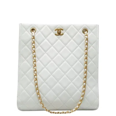 Pre-owned Chanel White Grained Calfskin Shoulder Bag Tote Bag ()