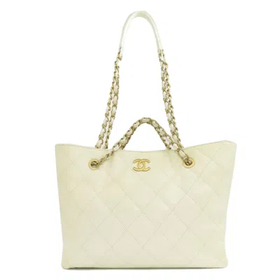 Pre-owned Chanel White Grained Calfskin Tote Bag ()