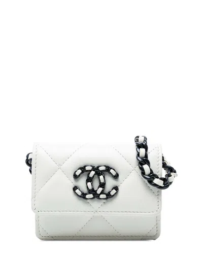 Pre-owned Chanel White Lambskin 19 Flap Coin Purse With Chain (authentic Pre-loved)