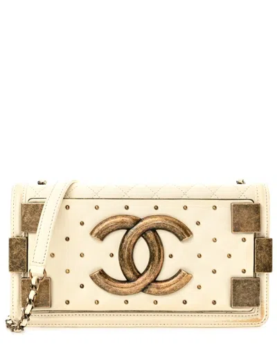 Pre-owned Chanel White Lambskin Quilted Leather Horizontal Boy Brick Studded Flap  (authentic Pre-loved)