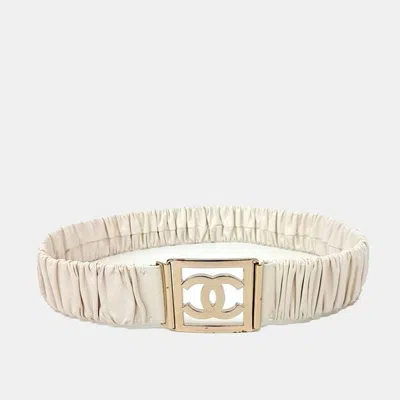 Pre-owned Chanel White Leather Banding Belt