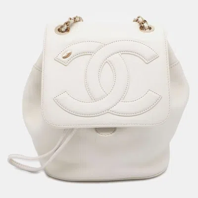 Pre-owned Chanel White Leather Cc Logo Chain Backpack