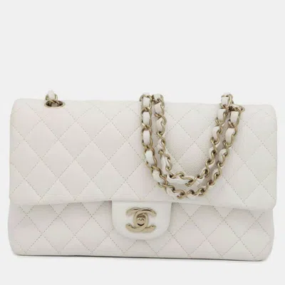 Pre-owned Chanel White Leather Classic Double Flap Shoulder Bag