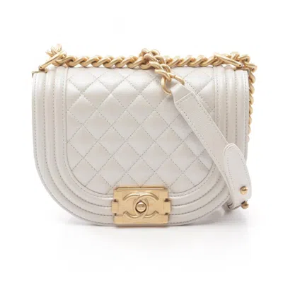 Pre-owned Chanel White Leather Shoulder Bag ()