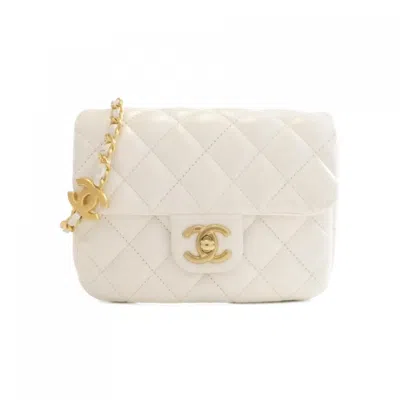 Pre-owned Chanel White Leather Shoulder Bag ()