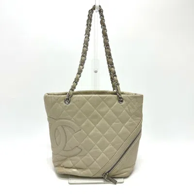 Pre-owned Chanel White Leather Shoulder Bag ()