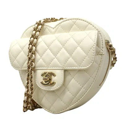 Pre-owned Chanel White Leather Shoulder Bag ()