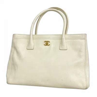 Pre-owned Chanel White Leather Tote Bag ()