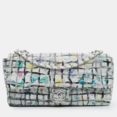 Pre-owned Chanel White Medium Calfskin Hand Painted Graffiti Flap