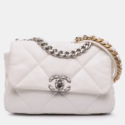 Pre-owned Chanel White Medium Lambskin 19 Flap