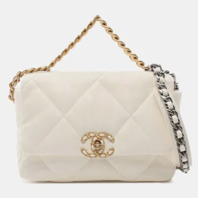 Pre-owned Chanel White Medium Lambskin 19 Flap