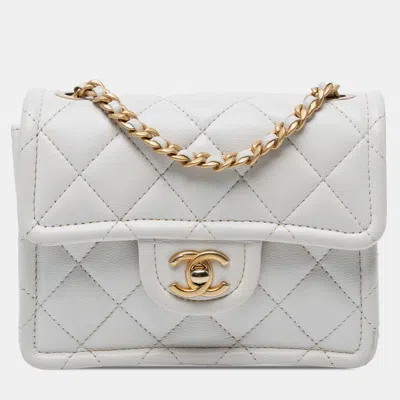 Pre-owned Chanel White Mini Quilted Caviar Sweet Classic Flap