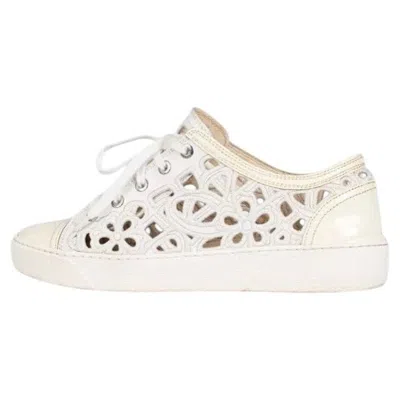 Pre-owned Chanel White Perforated Textile Lace-up Sneakers Eu 38