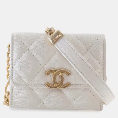 Pre-owned Chanel White Quilted Caviar Card Holder On Chain
