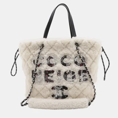 Pre-owned Chanel White Shearling Coco Neige Tote