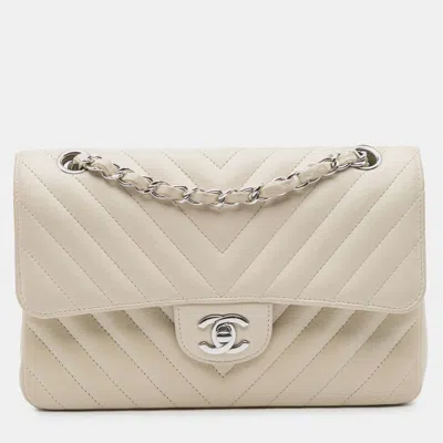 Pre-owned Chanel White Small Classic Chevron Lambskin Double Flap