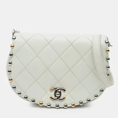 Pre-owned Chanel White Small Quilted Lambskin Studded Bubble Flap