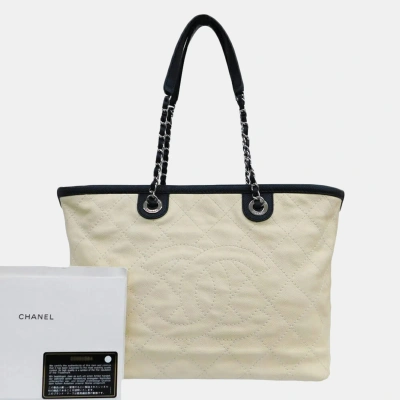 Pre-owned Chanel White/black Quilted Small Cc Tote