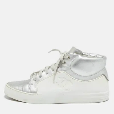 Pre-owned Chanel White/silver Leather And Rubber High Top Sneakers Size 38