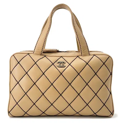 Pre-owned Chanel Wild Stitch Leather Handbag () In Sand