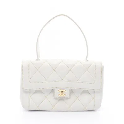 Pre-owned Chanel Wild Stitch Leather Handbag () In White